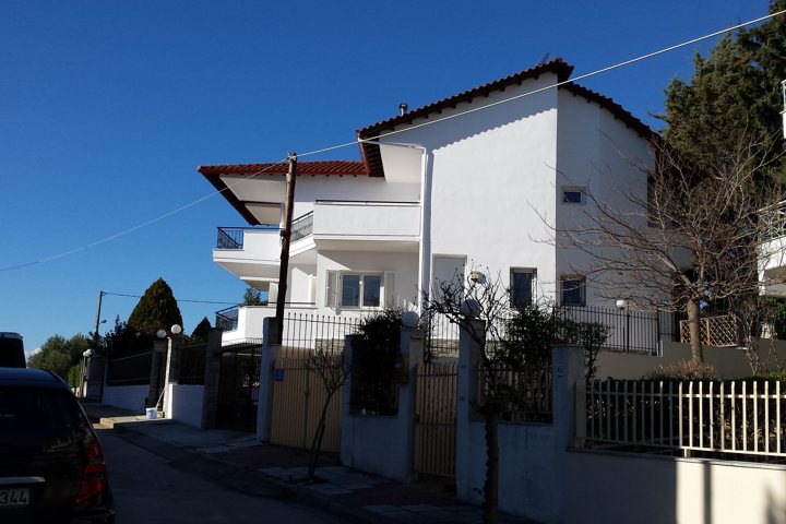Ολοκληρωτική ανακαίνιση μονοκατοικίας τριών επιπέδων. — Ωραιόκαστρο, Θεσσαλονίκη